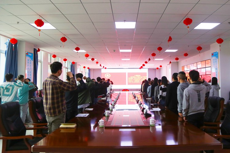 China Coal Group Held A Symposium To Celebrate Youth Day