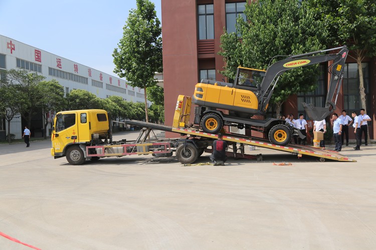 China Coal Group's Newly Developed Intelligent Large Excavator Is Sent To Inner Mongolia