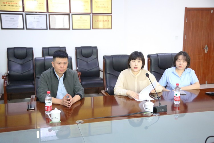 Cambodian Businessmen Visit China Coal Group To Purchase Engineering Machinery And Equipment